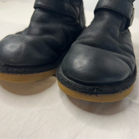 UGG Black Kids Girl Boots US 11 / EU 28 - Picture 12 of 13
